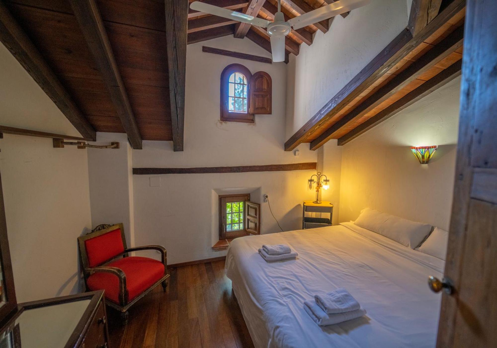 Cortijo Los Arbolitos, Casa Compartida Güéjar Sierra Eksteriør billede